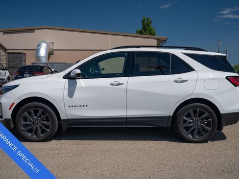 Used 2023 Chevrolet Equinox RS image 4