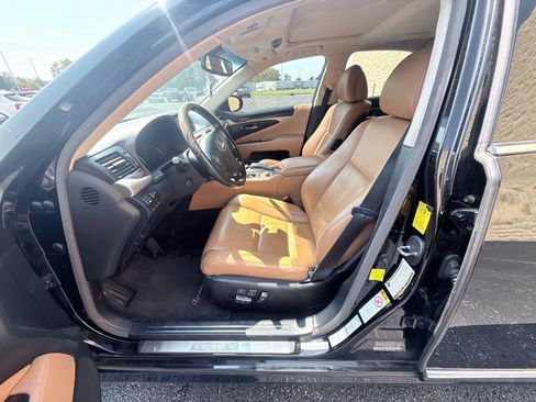 Used 2014 Lexus LS 460 AWD w/ Comfort Package image 10