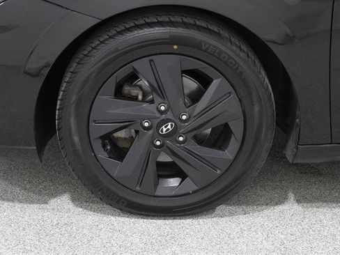 Used 2021 Hyundai Elantra SEL image 20