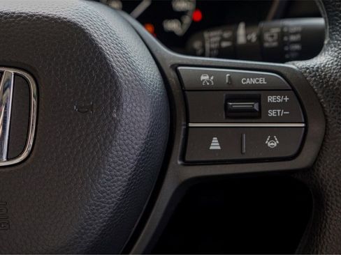 Used 2025 Honda CR-V EX image 15