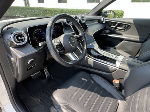 Certified 2025 Mercedes-Benz GLC 300 image 17