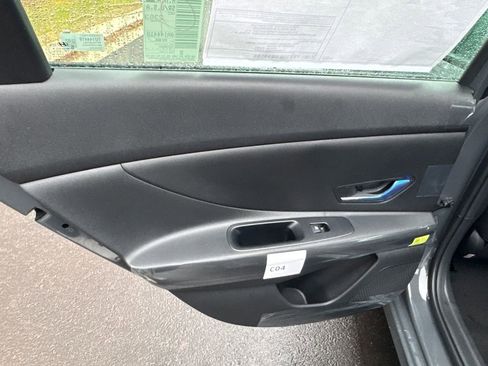 New 2026 Hyundai Elantra SE image 12