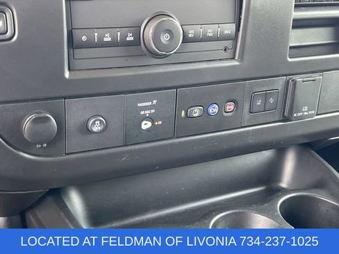 Used 2025 Chevrolet Express 3500 LT w/ LT Preferred Equipment Group RWD image 16