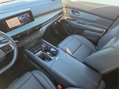 Used 2025 Nissan Murano SL AWD/4WD image 12