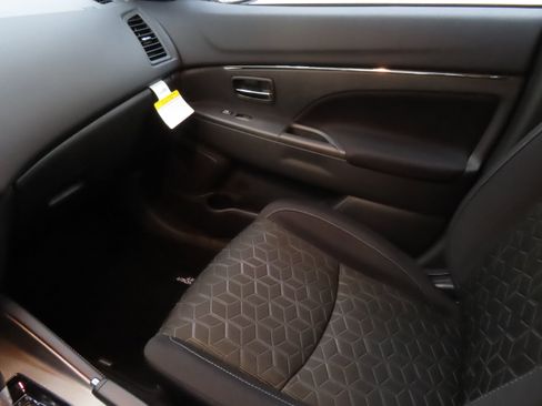 New 2025 Mitsubishi Outlander Sport ES image 18