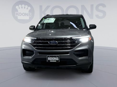 Used 2021 Ford Explorer XLT image 19