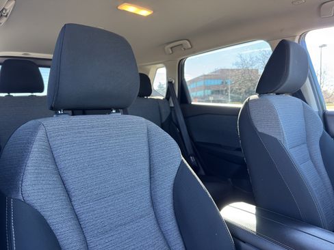 Used 2022 Nissan Rogue SV image 20