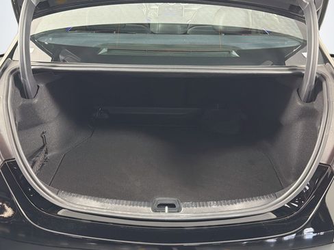 Used 2022 Mercedes-Benz C 300 Sedan image 23
