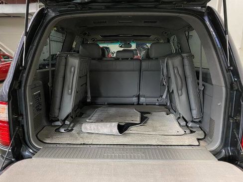 Used 2005 Lexus LX 470 4WD image 17