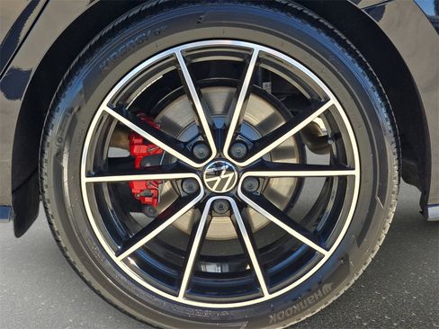 Used 2025 Volkswagen Jetta GLI Autobahn image 35