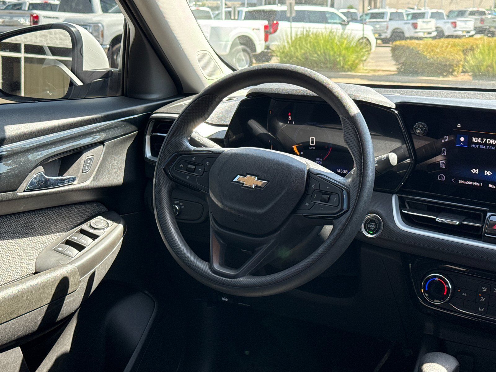 Used 2024 Chevrolet TrailBlazer LT w/ Driver Confidence Package FWD image 21