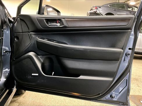 Used 2016 Subaru Legacy 2.5i Limited image 22
