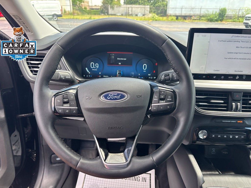 Used 2023 Ford Escape Platinum AWD/4WD image 14