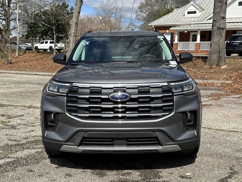 New 2026 Ford Explorer Active w/ Active Comfort Package image 2