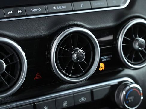 Certified 2025 Nissan Sentra SV image 18