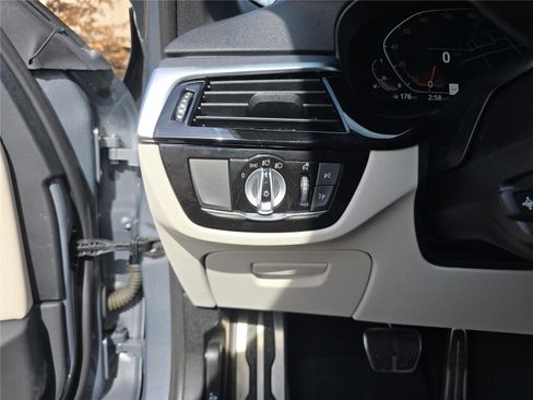 Certified 2023 BMW 540i xDrive w/ Executive Package image 33