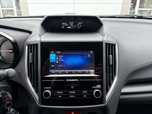 Used 2023 Subaru Crosstrek 2.0i image 18