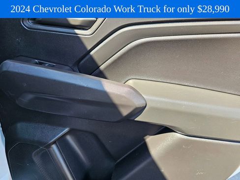 Used 2024 Chevrolet Colorado W/T RWD image 11