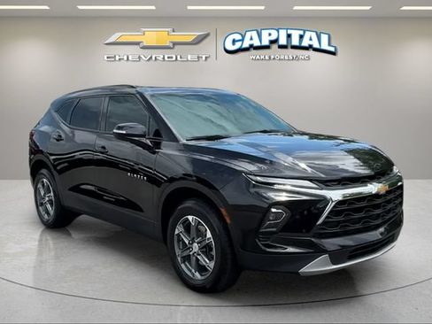 Used 2024 Chevrolet Blazer LT FWD image 7