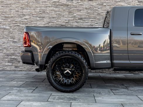 Used 2026 RAM 3500 Limited AWD/4WD image 19