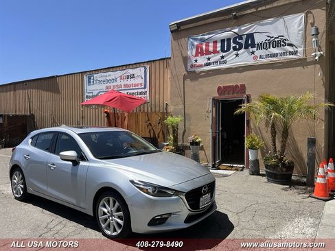 Used 2017 MAZDA MAZDA3 Grand Touring w/ Premium Equipment Package FWD image 3