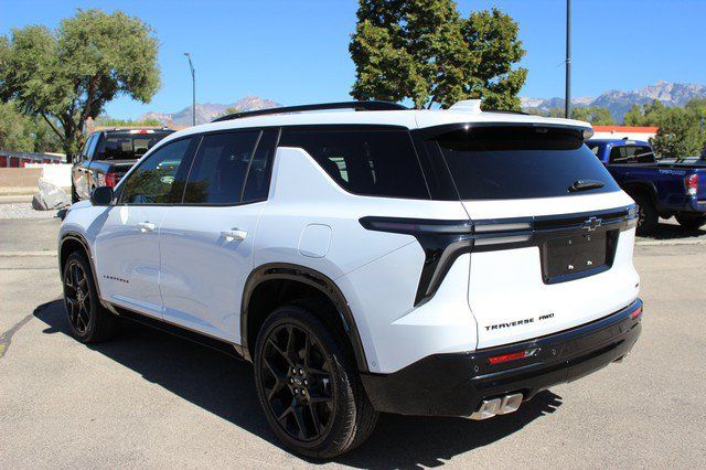 Used 2026 Chevrolet Traverse RS AWD/4WD image 4