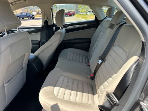 Used 2017 Ford Fusion S FWD image 15