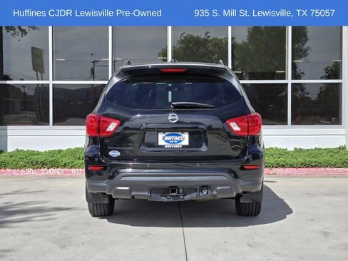 Used 2019 Nissan Pathfinder SL image 6