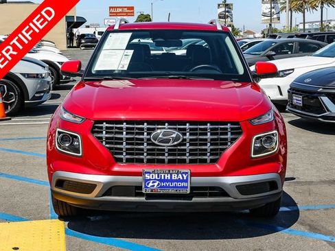 Certified 2023 Hyundai Venue Limited FWD image 2