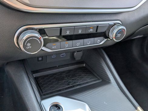 New 2026 Nissan Altima 2.5 SR image 13