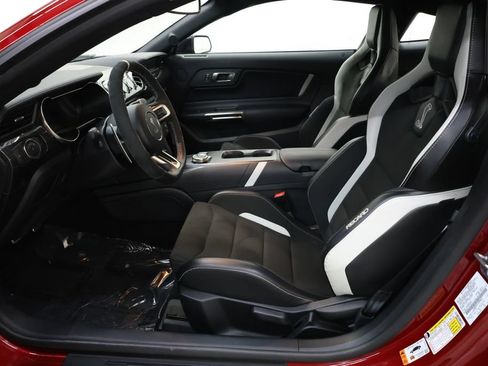 Used 2020 Ford Mustang Shelby GT500 w/ Carbon Fiber Track Pack RWD image 82
