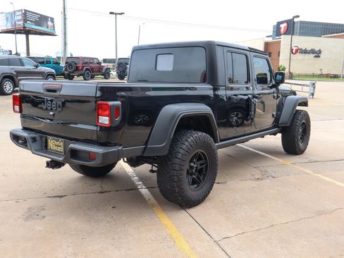 Used 2020 Jeep Gladiator Sport AWD/4WD image 5
