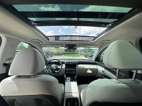 Used 2024 Hyundai Tucson Limited image 18