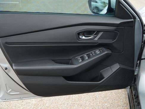 Used 2024 Honda Accord EX image 11