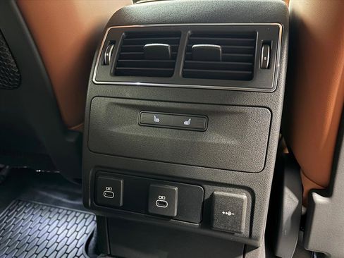 New 2026 Jaguar F-PACE R-Dynamic S image 38