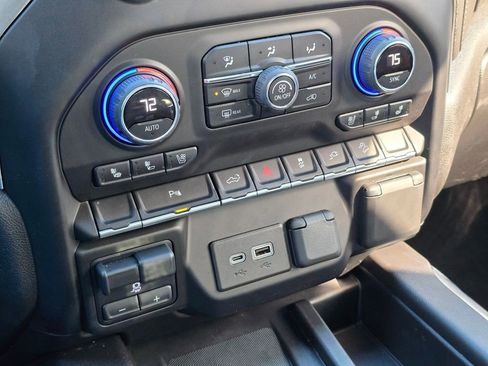 Used 2022 Chevrolet Silverado 1500 LTZ AWD/4WD image 30