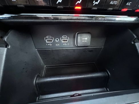 Used 2025 Jeep Grand Cherokee Laredo X AWD/4WD image 22