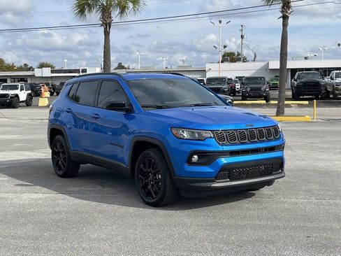 New 2026 Jeep Compass Latitude image 7