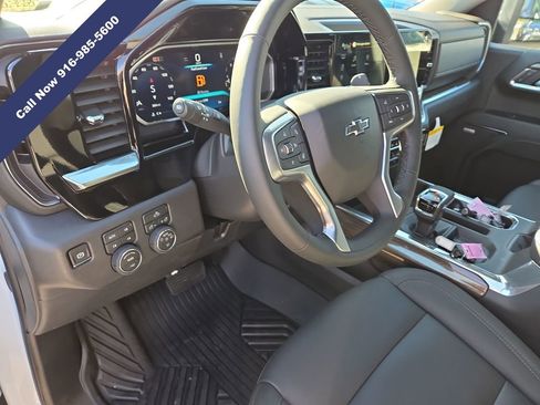 New 2026 Chevrolet Silverado 1500 LT Trail Boss w/ Convenience Package II image 3