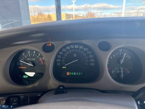 Used 2003 Buick Le Sabre Limited w/ Celebration Edition Package image 12