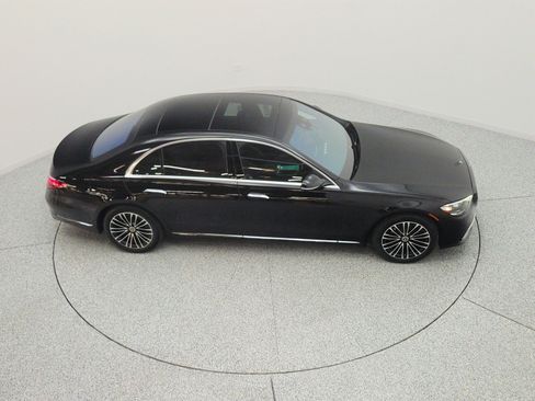 Used 2023 Mercedes-Benz S 580e 4MATIC Sedan image 25