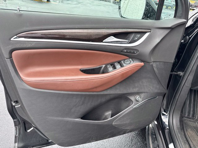 Used 2018 Buick Enclave Avenir w/ Avenir Technology Package AWD/4WD image 24