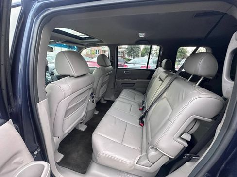 Used 2010 Honda Pilot EX-L image 11
