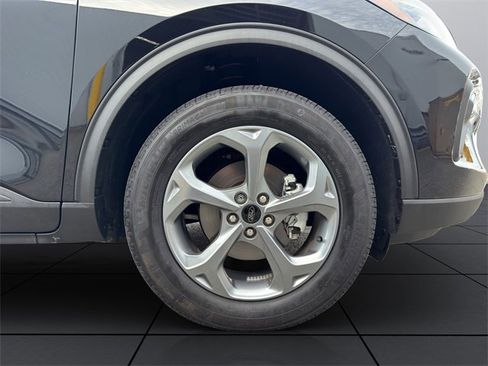 Used 2025 Ford Escape ST-Line w/ Cold Weather Package image 23