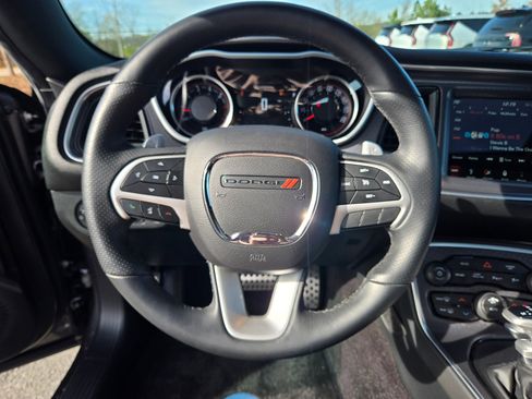 Used 2018 Dodge Challenger R/T Scat Pack image 9