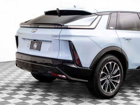 New 2026 Cadillac Lyriq Sport image 35