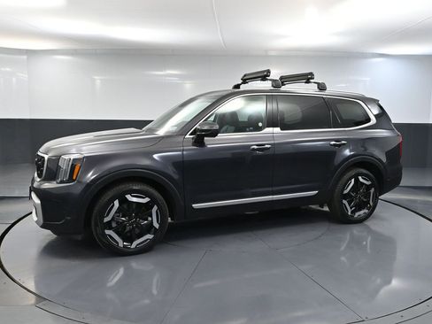Used 2025 Kia Telluride S AWD/4WD image 10