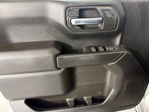 Used 2022 Chevrolet Silverado 1500 Custom RWD image 22