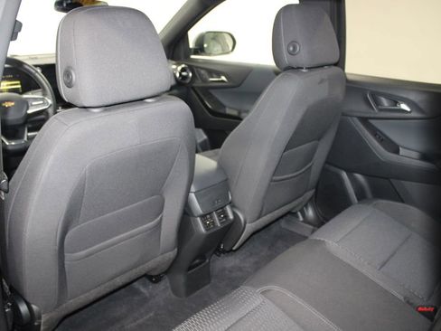 Used 2025 Chevrolet Equinox LT FWD image 24