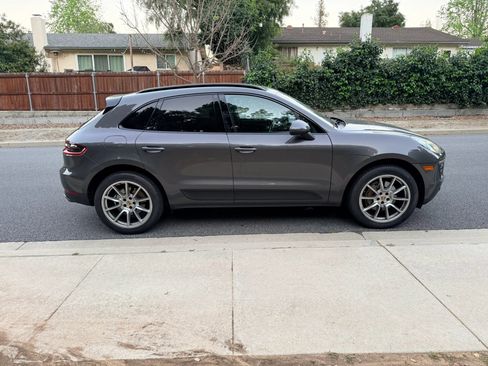 Used 2015 Porsche Macan S image 8